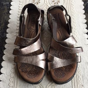 Born Metallic Sandals Size 9.5